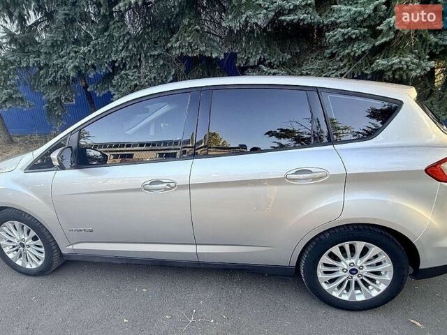 Серый Форд Си-Макс, объемом двигателя 2 л и пробегом 112 тыс. км за 14700 $, фото 1 на Automoto.ua