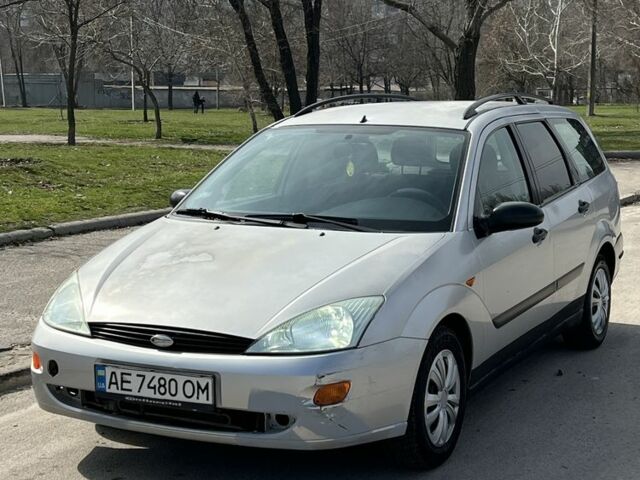 Сірий Форд Сі-Макс, об'ємом двигуна 1.8 л та пробігом 250 тис. км за 2350 $, фото 1 на Automoto.ua
