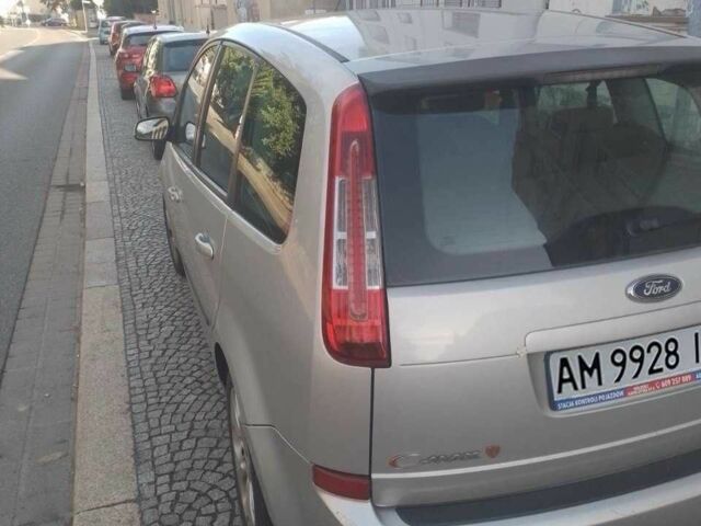 Серый Форд Си-Макс, объемом двигателя 1.6 л и пробегом 291 тыс. км за 5200 $, фото 1 на Automoto.ua