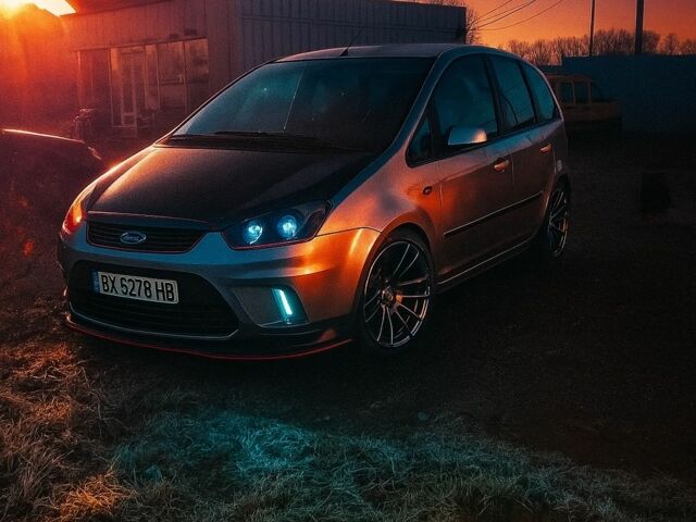 Серый Форд Си-Макс, объемом двигателя 1.8 л и пробегом 267 тыс. км за 5700 $, фото 1 на Automoto.ua