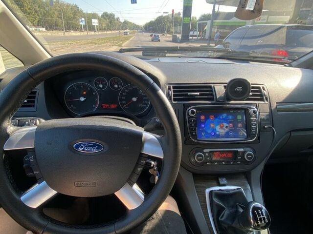 Зеленый Форд Си-Макс, объемом двигателя 1.8 л и пробегом 300 тыс. км за 3800 $, фото 1 на Automoto.ua