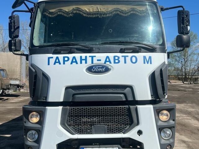Білий Форд Карго, об'ємом двигуна 12.74 л та пробігом 238 тис. км за 75500 $, фото 1 на Automoto.ua