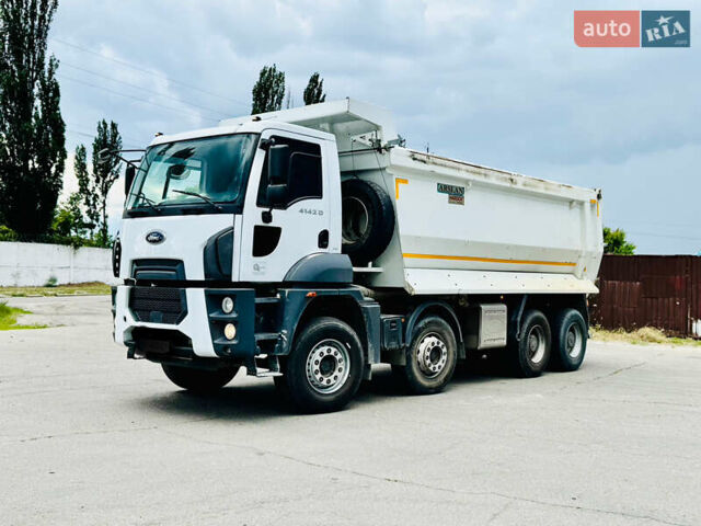 Форд Карго, объемом двигателя 0 л и пробегом 129 тыс. км за 77000 $, фото 1 на Automoto.ua