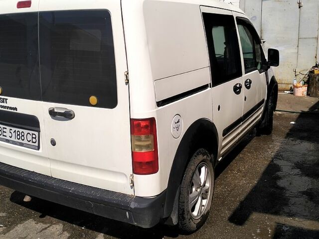 Белый Форд Коннект, объемом двигателя 1.8 л и пробегом 0 тыс. км за 4400 $, фото 1 на Automoto.ua