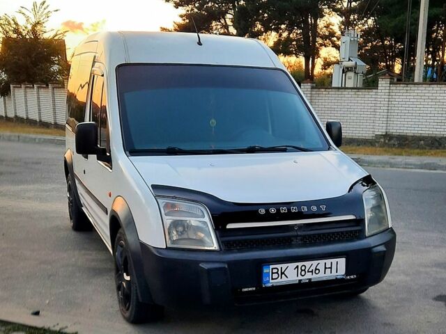 Белый Форд Коннект, объемом двигателя 1.8 л и пробегом 327 тыс. км за 4150 $, фото 1 на Automoto.ua