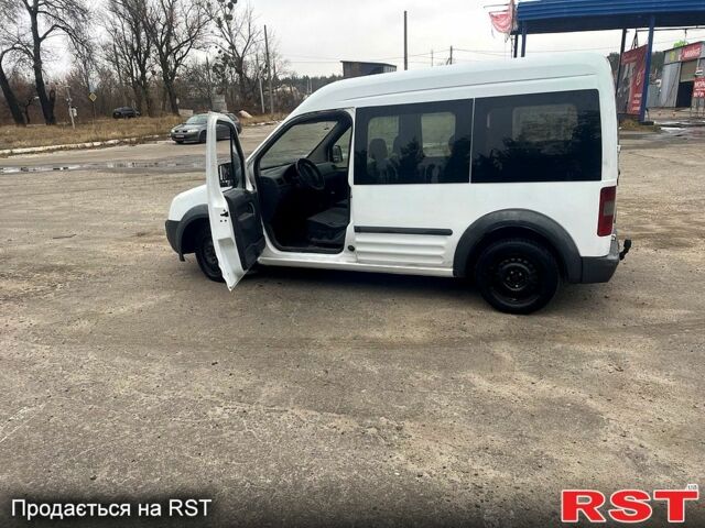 Белый Форд Коннект, объемом двигателя 1.8 л и пробегом 400 тыс. км за 3400 $, фото 1 на Automoto.ua