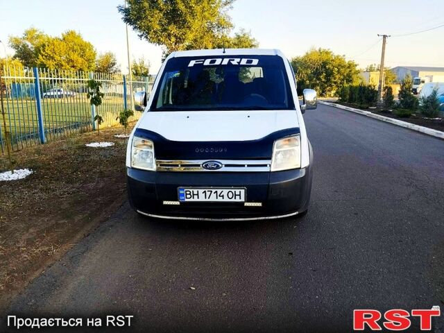 Белый Форд Коннект, объемом двигателя 1.8 л и пробегом 248 тыс. км за 5600 $, фото 1 на Automoto.ua