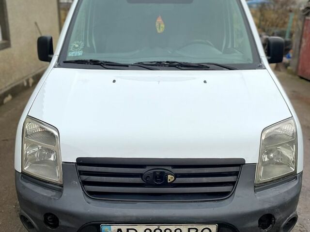 Белый Форд Коннект, объемом двигателя 1.8 л и пробегом 180 тыс. км за 4700 $, фото 1 на Automoto.ua