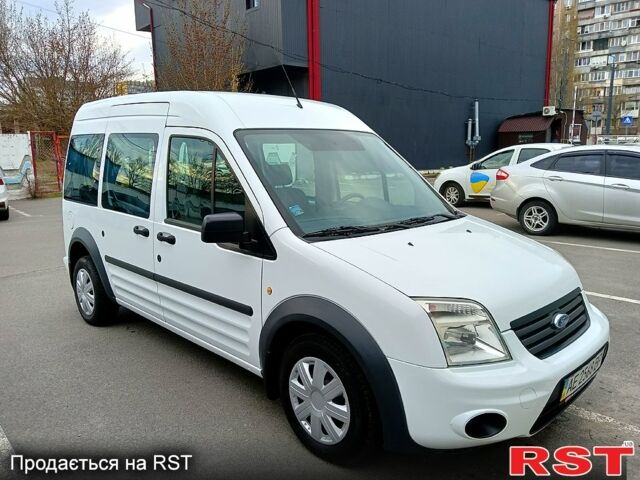 Белый Форд Коннект, объемом двигателя 1.8 л и пробегом 53 тыс. км за 9000 $, фото 1 на Automoto.ua