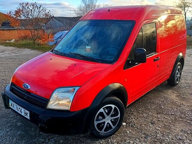 Красный Форд Коннект, объемом двигателя 1.8 л и пробегом 555 тыс. км за 2600 $, фото 1 на Automoto.ua