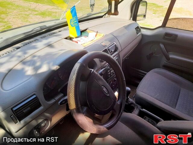 Форд Коннект, объемом двигателя 1.8 л и пробегом 296 тыс. км за 3700 $, фото 1 на Automoto.ua