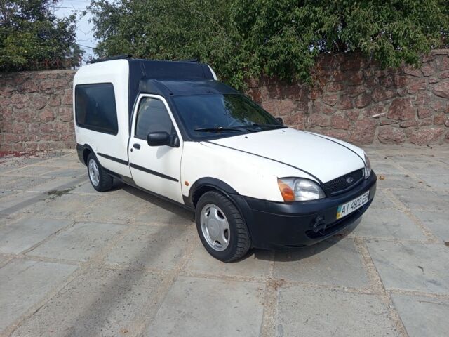 Білий Форд Кур'єр, об'ємом двигуна 1.8 л та пробігом 234 тис. км за 850 $, фото 1 на Automoto.ua