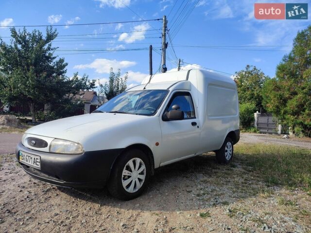 Білий Форд Кур'єр, об'ємом двигуна 1.8 л та пробігом 96 тис. км за 1350 $, фото 1 на Automoto.ua