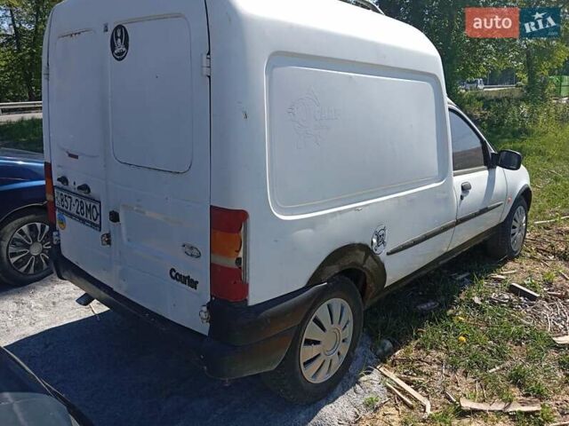 Білий Форд Кур'єр, об'ємом двигуна 1.8 л та пробігом 301 тис. км за 400 $, фото 1 на Automoto.ua