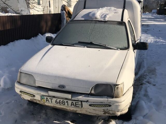Білий Форд Кур'єр, об'ємом двигуна 1.8 л та пробігом 111 тис. км за 650 $, фото 1 на Automoto.ua