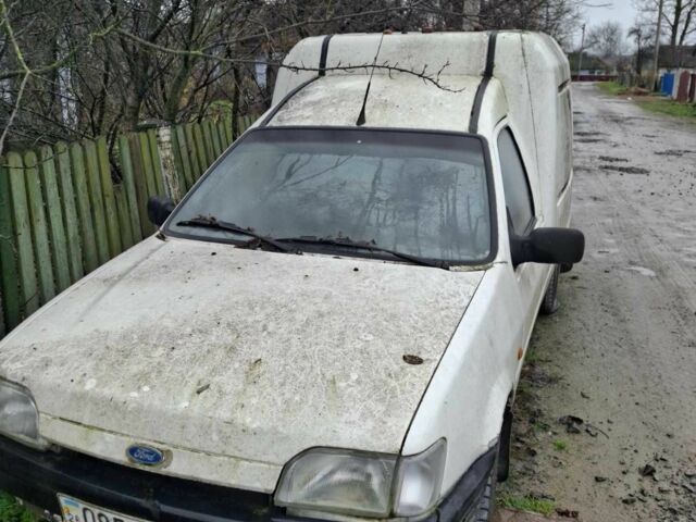 Білий Форд Кур'єр, об'ємом двигуна 0 л та пробігом 999 тис. км за 283 $, фото 1 на Automoto.ua