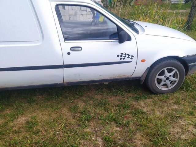 Білий Форд Кур'єр, об'ємом двигуна 6 л та пробігом 3 тис. км за 1000 $, фото 1 на Automoto.ua