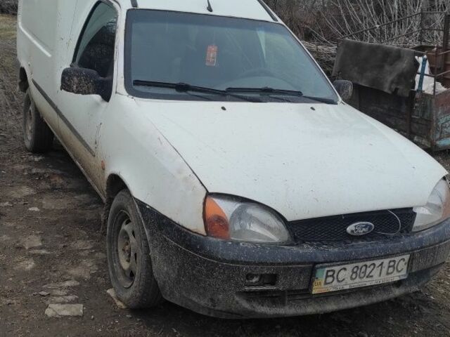 Белый Форд Курьер, объемом двигателя 2 л и пробегом 240 тыс. км за 750 $, фото 1 на Automoto.ua