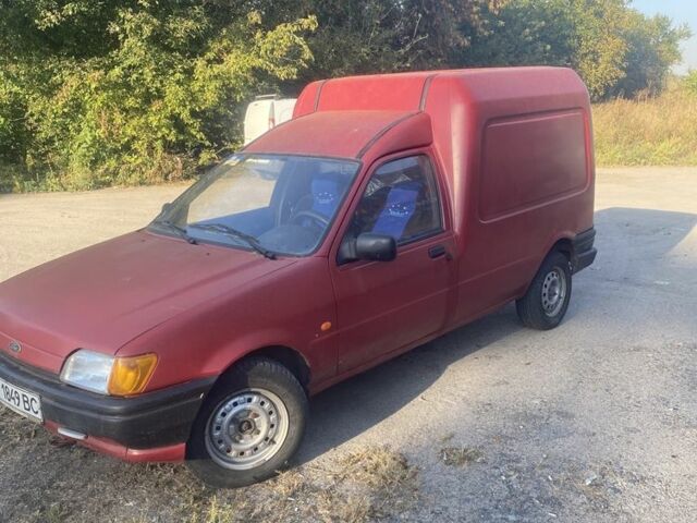 Червоний Форд Кур'єр, об'ємом двигуна 1.6 л та пробігом 57 тис. км за 1100 $, фото 1 на Automoto.ua