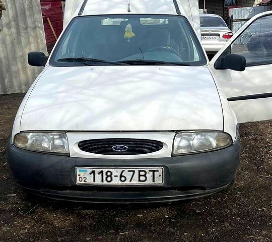 Форд Курьер, объемом двигателя 1.8 л и пробегом 0 тыс. км за 1400 $, фото 1 на Automoto.ua