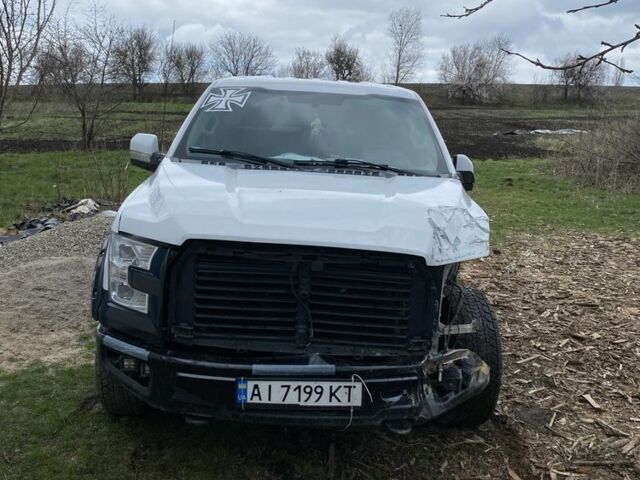 Белый Форд Другая, объемом двигателя 0 л и пробегом 245 тыс. км за 17000 $, фото 1 на Automoto.ua