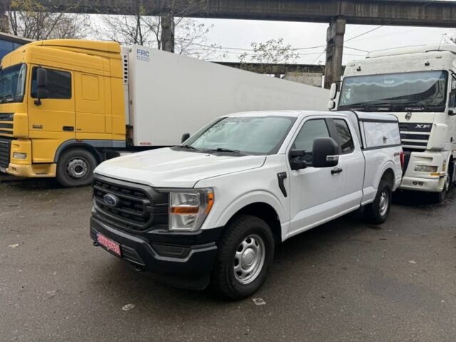 Белый Форд Другая, объемом двигателя 5 л и пробегом 180 тыс. км за 27500 $, фото 1 на Automoto.ua