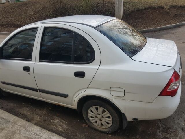 Белый Форд Другая, объемом двигателя 1.5 л и пробегом 105 тыс. км за 1500 $, фото 1 на Automoto.ua