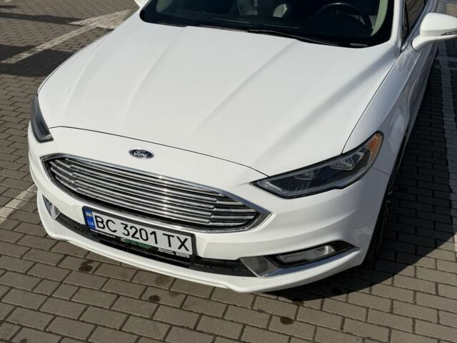 Белый Форд Другая, объемом двигателя 2 л и пробегом 206 тыс. км за 248 $, фото 1 на Automoto.ua