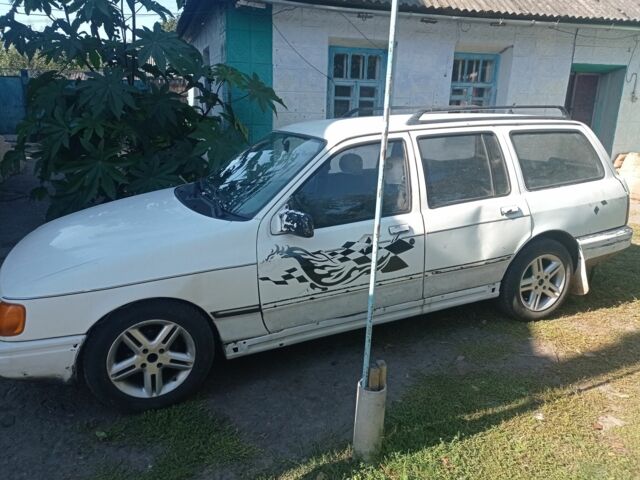 Белый Форд Другая, объемом двигателя 0 л и пробегом 111 тыс. км за 385 $, фото 1 на Automoto.ua