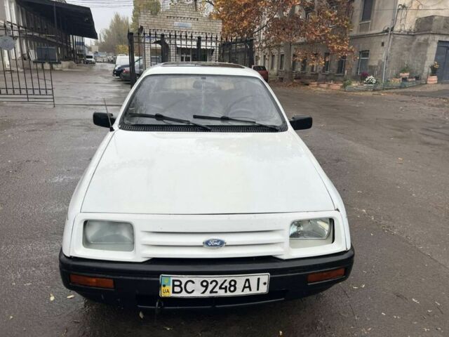 Белый Форд Другая, объемом двигателя 1.8 л и пробегом 250 тыс. км за 550 $, фото 1 на Automoto.ua