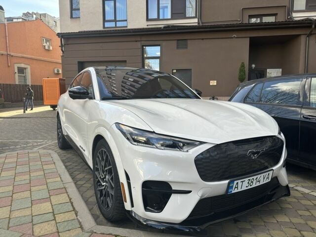 Форд Другая 2022 в Ивано-Франковске на Automoto.ua Белый Форд Другая, объемом двигателя 0 л и пробегом 36 тыс. км за 33000 $, фото 1 на Automoto.ua