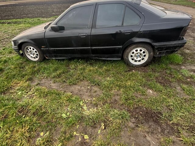 Чорний Форд Інша, об'ємом двигуна 1.8 л та пробігом 300 тис. км за 1350 $, фото 1 на Automoto.ua