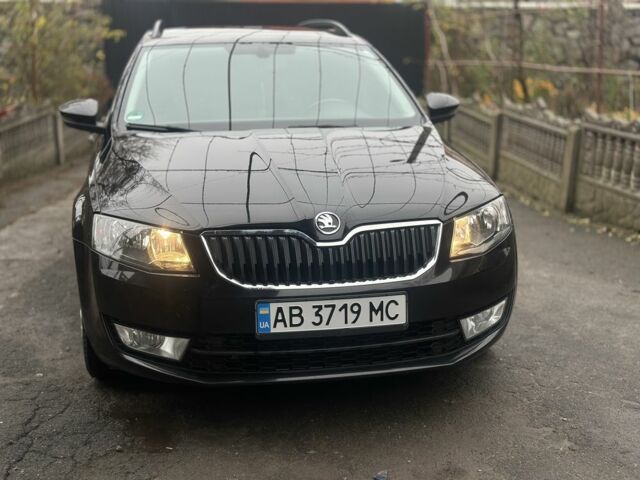 Черный Форд Другая, объемом двигателя 1.6 л и пробегом 226 тыс. км за 9700 $, фото 1 на Automoto.ua