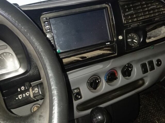 Красный Форд Другая, объемом двигателя 2.5 л и пробегом 1000 тыс. км за 3600 $, фото 1 на Automoto.ua