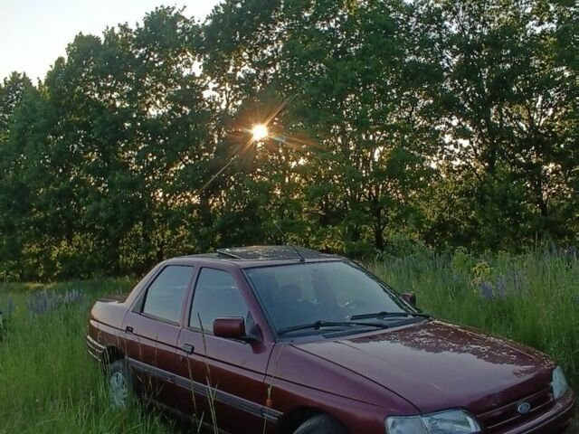 Красный Форд Другая, объемом двигателя 1.8 л и пробегом 1 тыс. км за 946 $, фото 1 на Automoto.ua