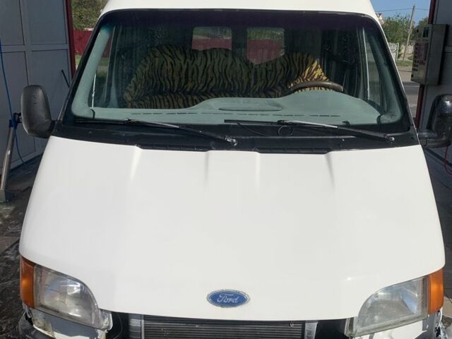 Форд Інша, об'ємом двигуна 0 л та пробігом 0 тис. км за 2000 $, фото 1 на Automoto.ua