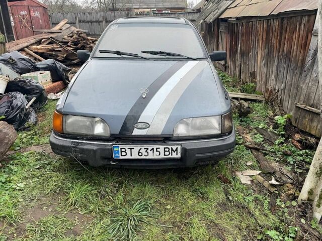 Серый Форд Другая, объемом двигателя 2 л и пробегом 400 тыс. км за 650 $, фото 1 на Automoto.ua