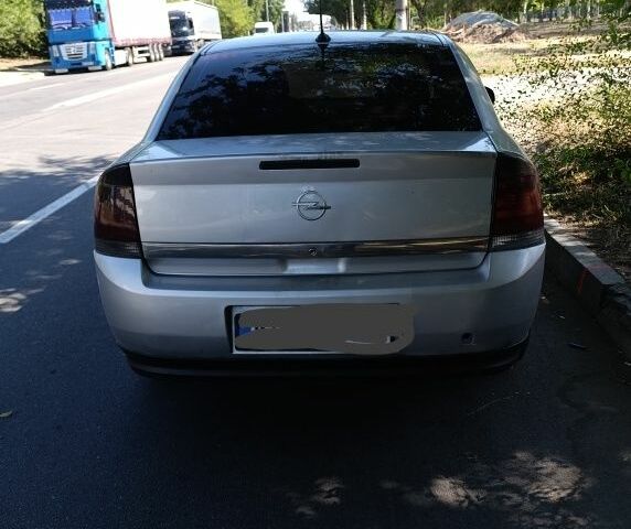 Сірий Форд Інша, об'ємом двигуна 2.2 л та пробігом 350 тис. км за 2400 $, фото 1 на Automoto.ua