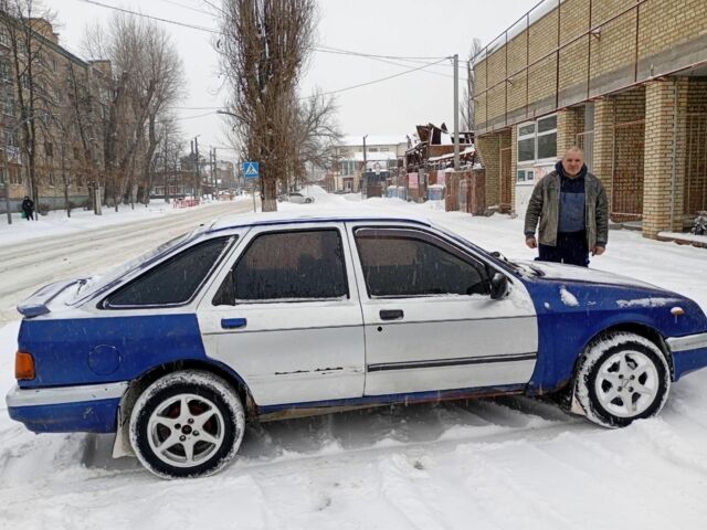 Синий Форд Другая, объемом двигателя 2 л и пробегом 1000 тыс. км за 400 $, фото 1 на Automoto.ua