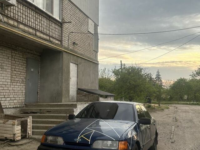 Синий Форд Другая, объемом двигателя 2 л и пробегом 308 тыс. км за 1500 $, фото 1 на Automoto.ua