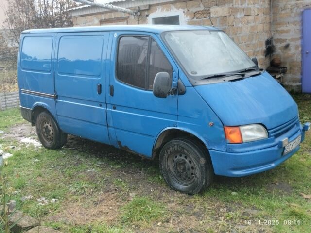 Синий Форд Другая, объемом двигателя 2.5 л и пробегом 300 тыс. км за 1428 $, фото 1 на Automoto.ua