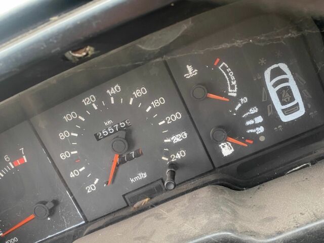 Синий Форд Другая, объемом двигателя 2 л и пробегом 250 тыс. км за 595 $, фото 1 на Automoto.ua