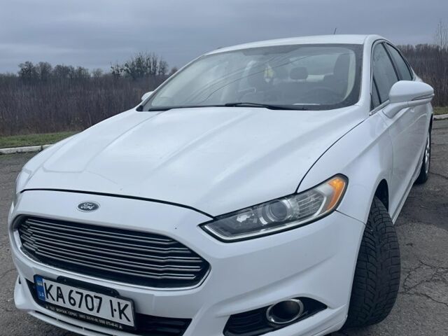 Белый Форд Экоспорт, объемом двигателя 1.6 л и пробегом 192 тыс. км за 8800 $, фото 1 на Automoto.ua