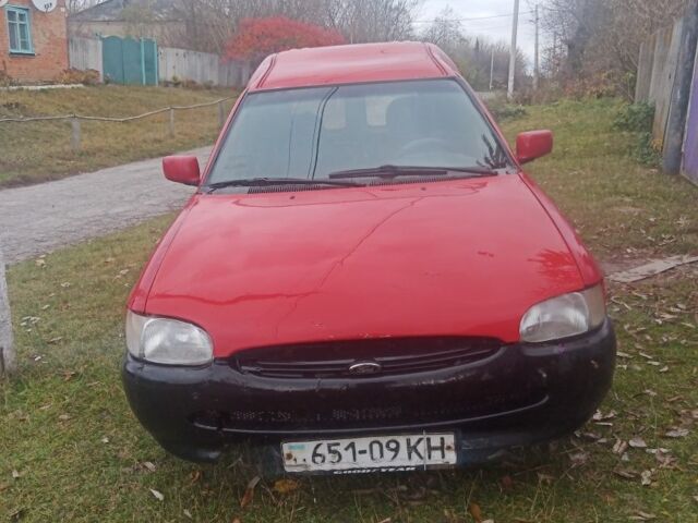 Красный Форд Экоспорт, объемом двигателя 1 л и пробегом 200 тыс. км за 597 $, фото 1 на Automoto.ua