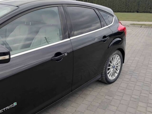 Чорний Форд Еколайн, об'ємом двигуна 0 л та пробігом 1000 тис. км за 7000 $, фото 1 на Automoto.ua