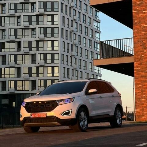 Білий Форд Едж, об'ємом двигуна 2 л та пробігом 217 тис. км за 13000 $, фото 1 на Automoto.ua