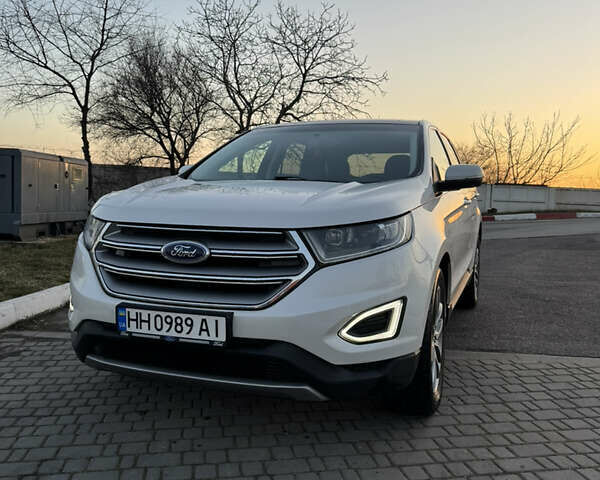 Білий Форд Едж, об'ємом двигуна 2 л та пробігом 187 тис. км за 16700 $, фото 1 на Automoto.ua
