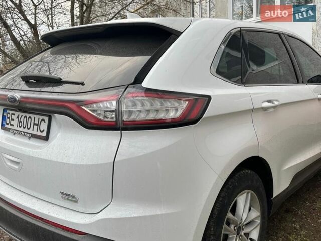 Білий Форд Едж, об'ємом двигуна 2 л та пробігом 75 тис. км за 18400 $, фото 1 на Automoto.ua