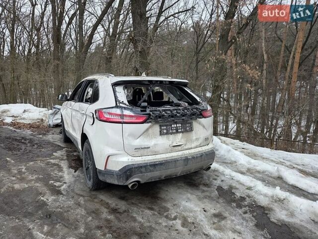 Белый Форд Эдж, объемом двигателя 2 л и пробегом 70 тыс. км за 5800 $, фото 1 на Automoto.ua