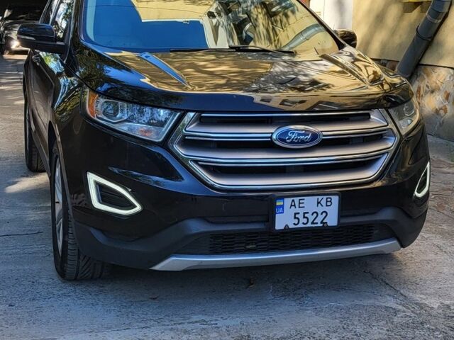 Чорний Форд Едж, об'ємом двигуна 2 л та пробігом 142 тис. км за 16300 $, фото 1 на Automoto.ua